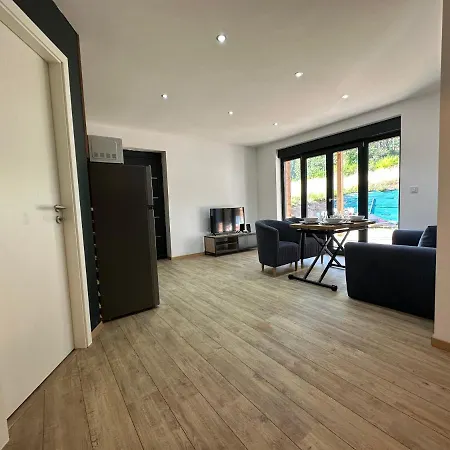 Apartamento Jardin De L'Ancienne Ecole Avec Jacuzzi Prive Gérardmer Exterior foto