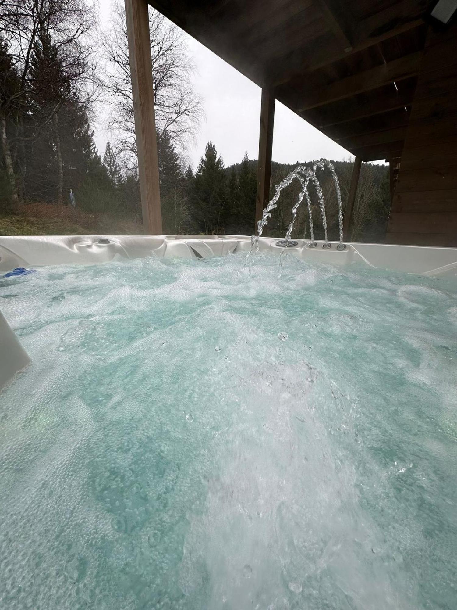 Apartment Jardin De L'Ancienne Ecole Avec Jacuzzi Prive Gerardmer